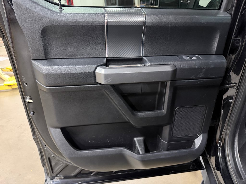 Used 2018 Ford F150 XLT w/ Equipment Group 302A Luxury AWD/4WD image 26