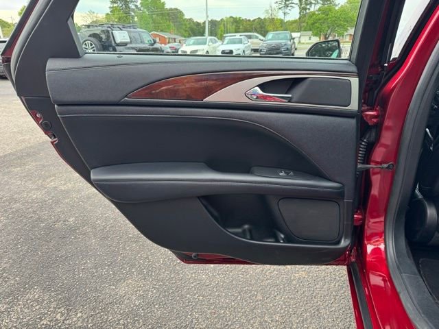 Used 2017 Lincoln MKZ Reserve image 15