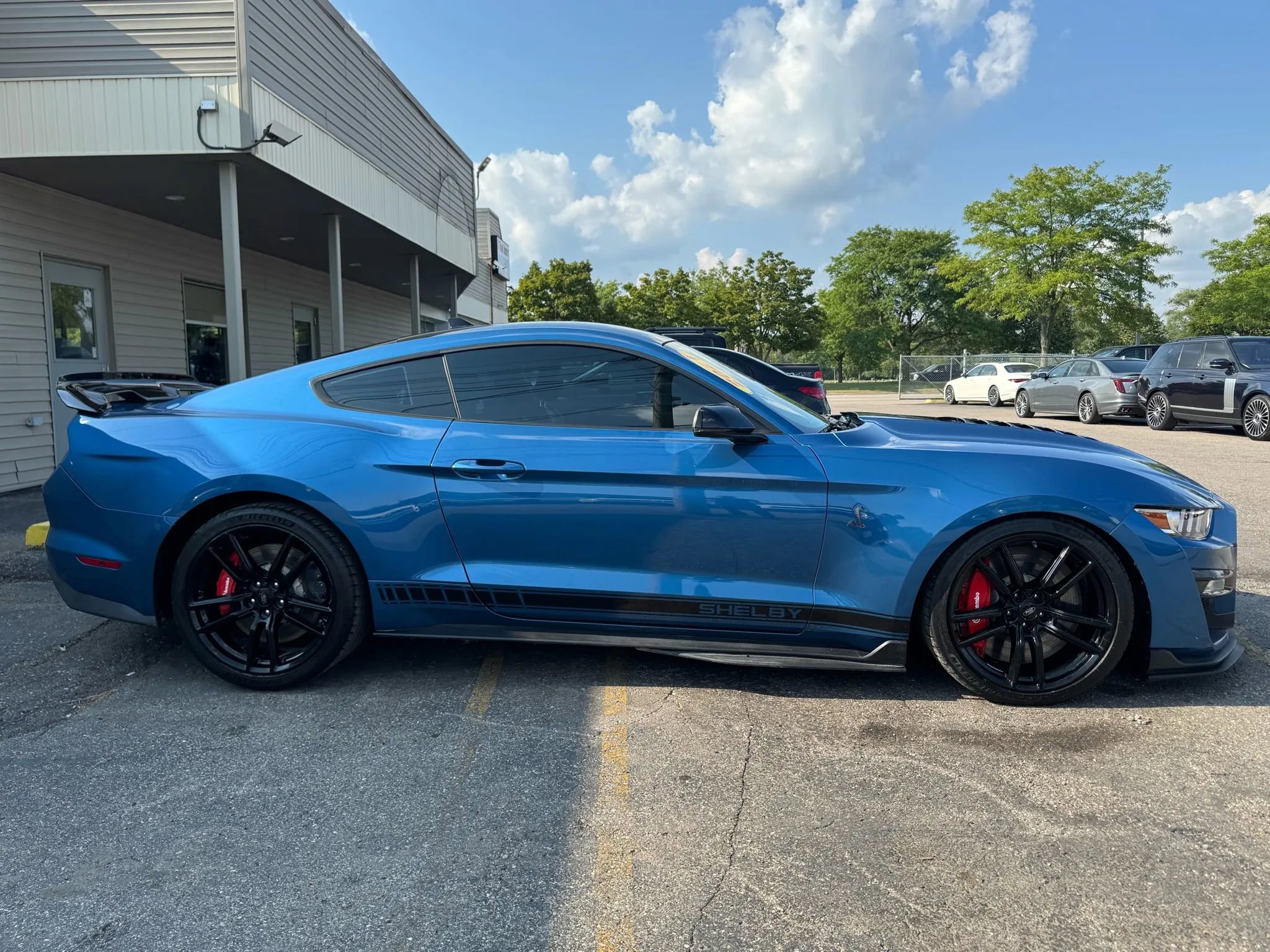Used 2021 Ford Mustang Shelby GT500 w/ Technology Package image 4