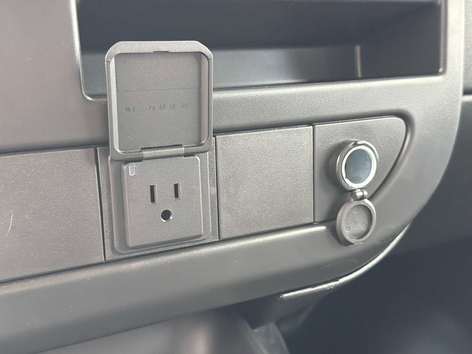 New 2025 GMC Savana 2500 w/ Driver Convenience Package image 29