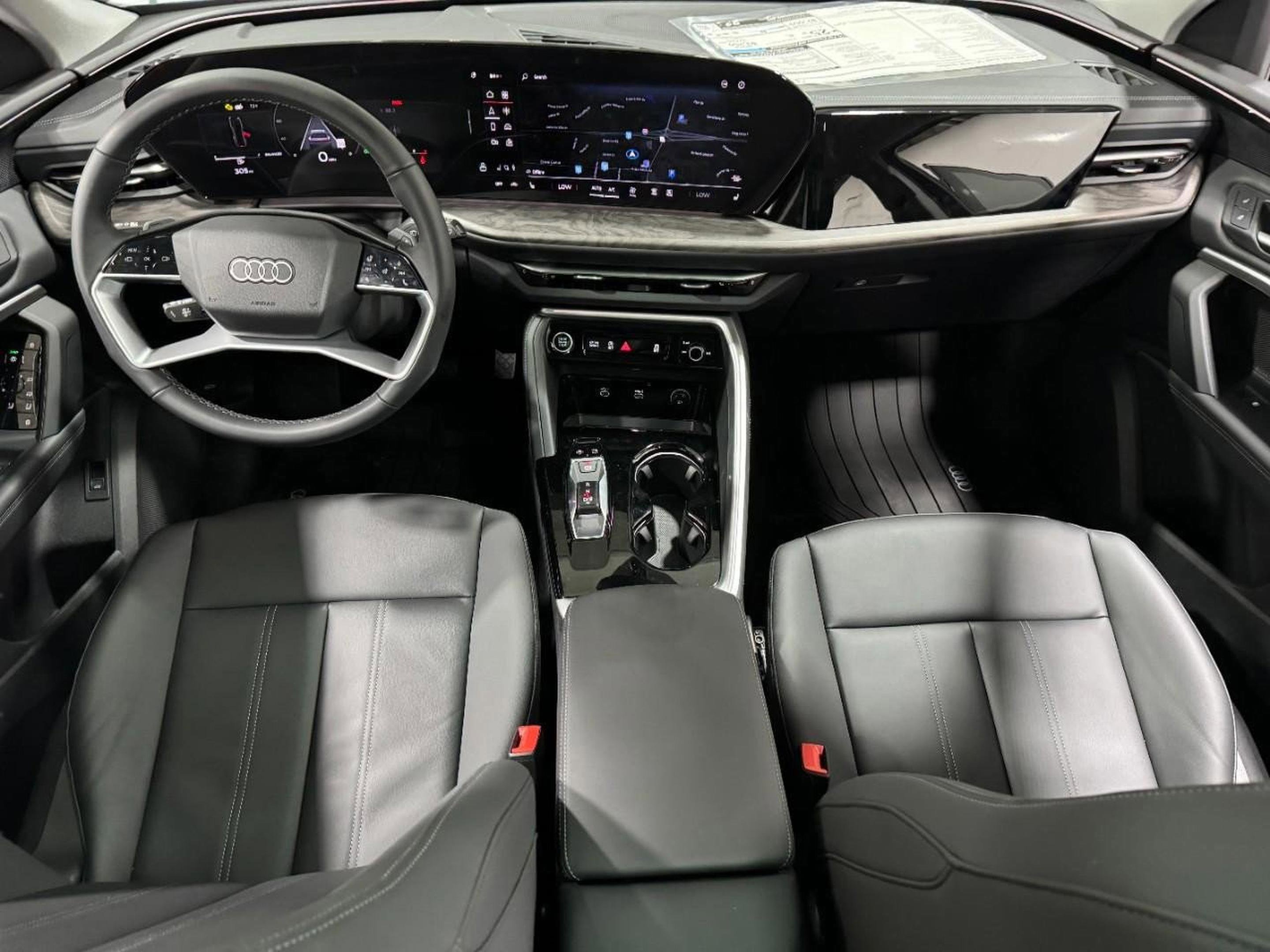 New 2025 Audi Q5 Premium image 12