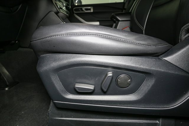 Used 2023 Ford Explorer XLT w/ Equipment Group 202A image 37