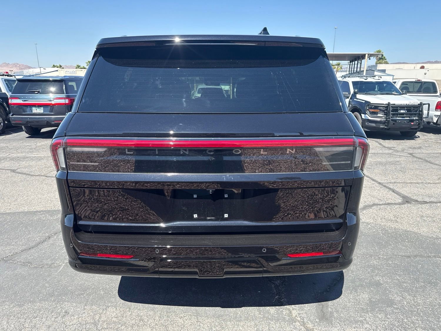 Used 2026 Lincoln Navigator L Reserve w/ Jet Appearance Package AWD/4WD image 6