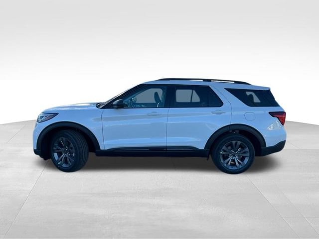 Used 2025 Ford Explorer Active w/ Active Comfort Package image 3