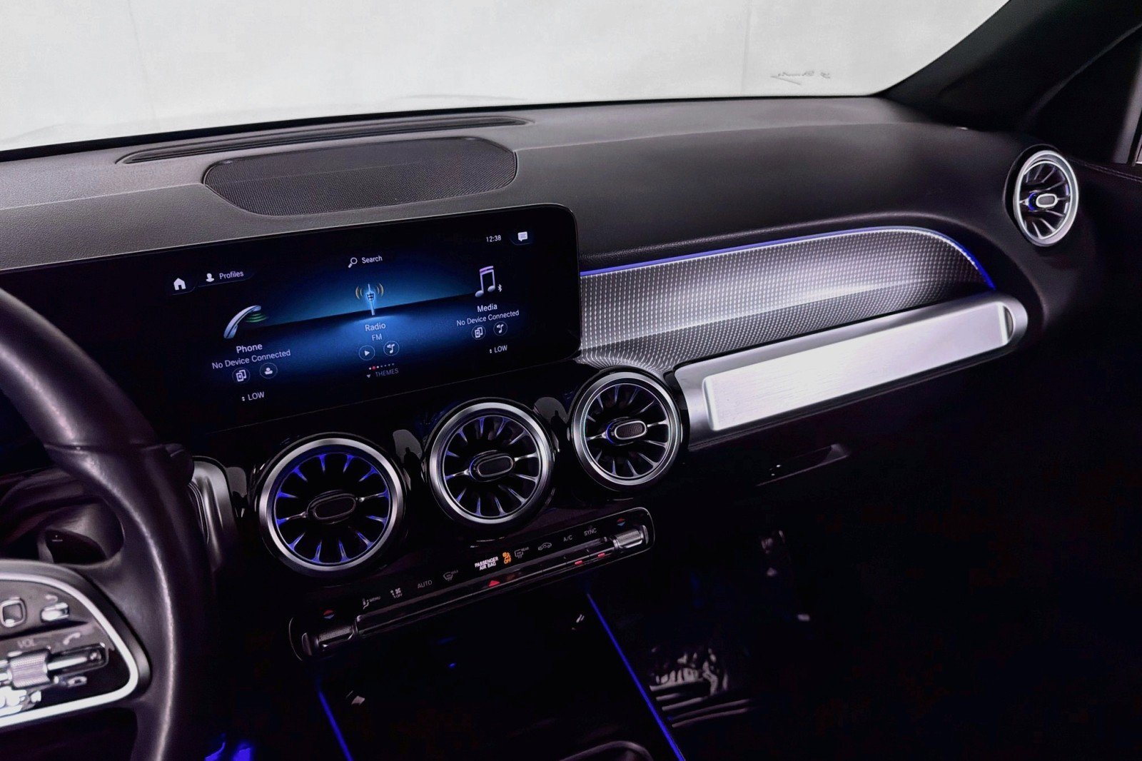 Used 2022 Mercedes-Benz GLB 250 image 19