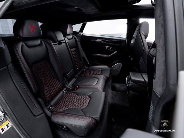 Used 2023 Lamborghini Urus S AWD/4WD image 48
