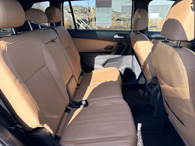 Used 2023 Volkswagen Tiguan SE R-Line image 11