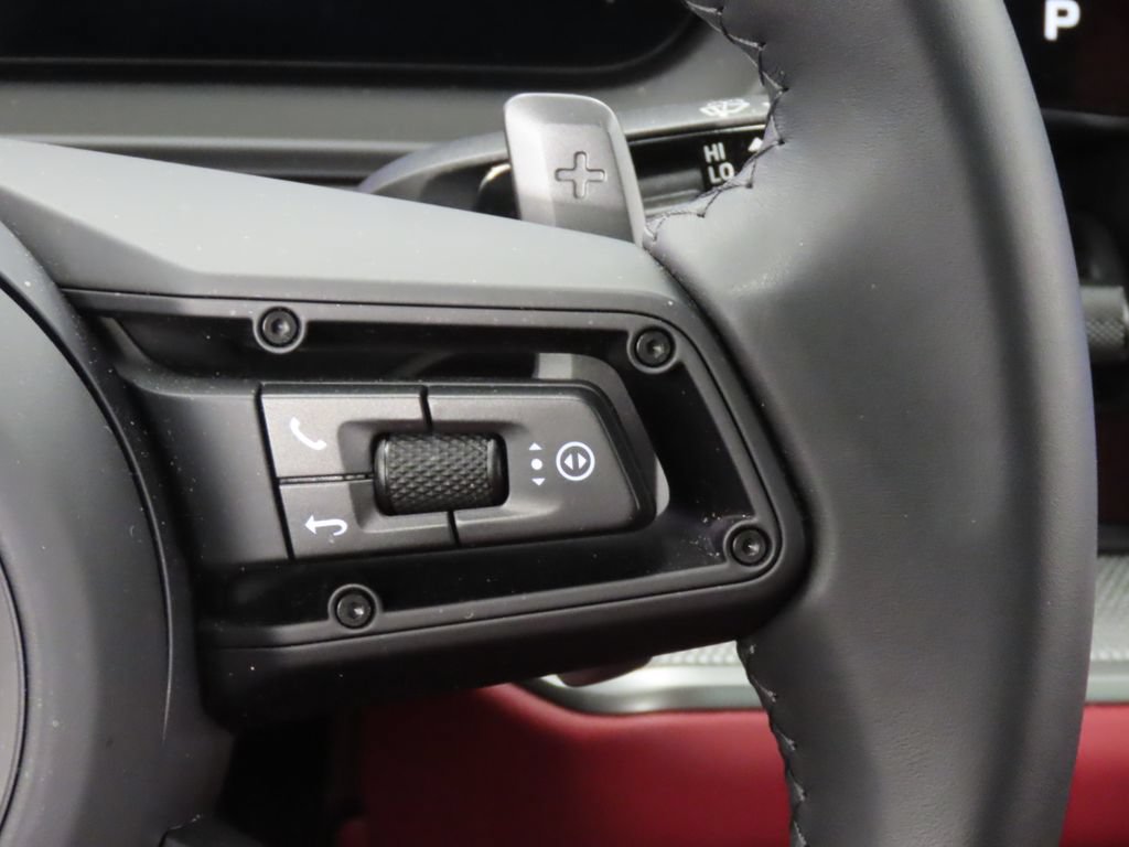 Certified 2026 Porsche Cayenne E-Hybrid Coupe AWD/4WD image 22
