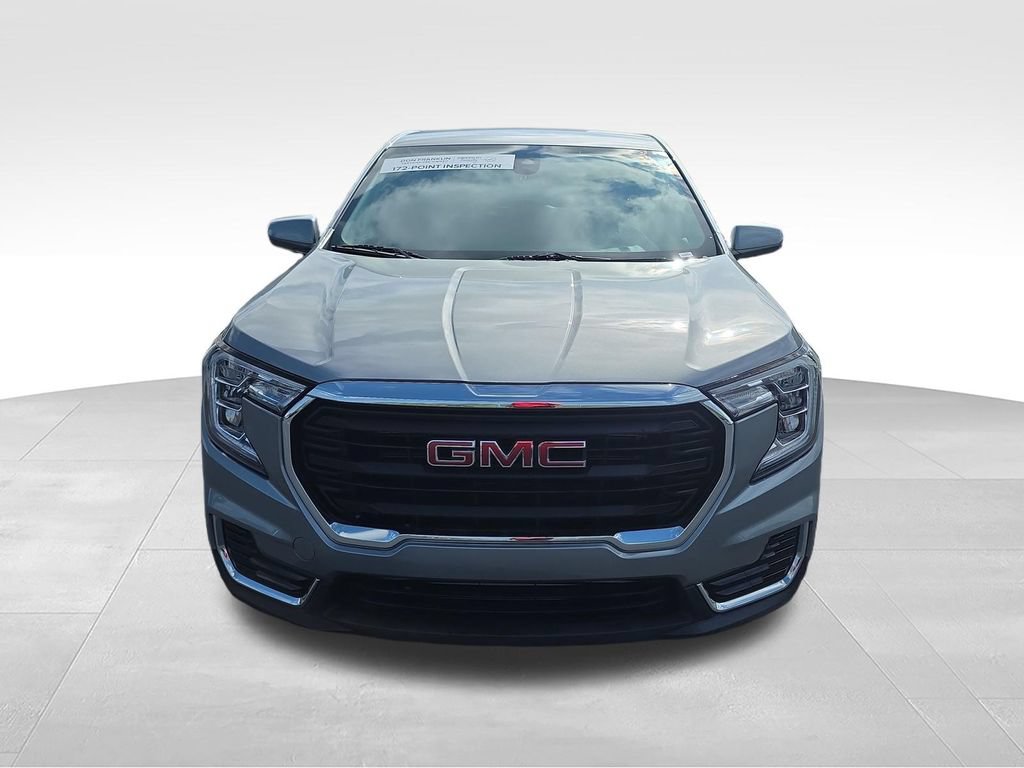 Used 2024 GMC Terrain SLE AWD/4WD image 8
