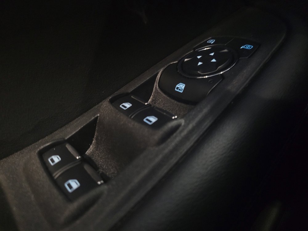 Used 2024 Ford Edge SEL image 27