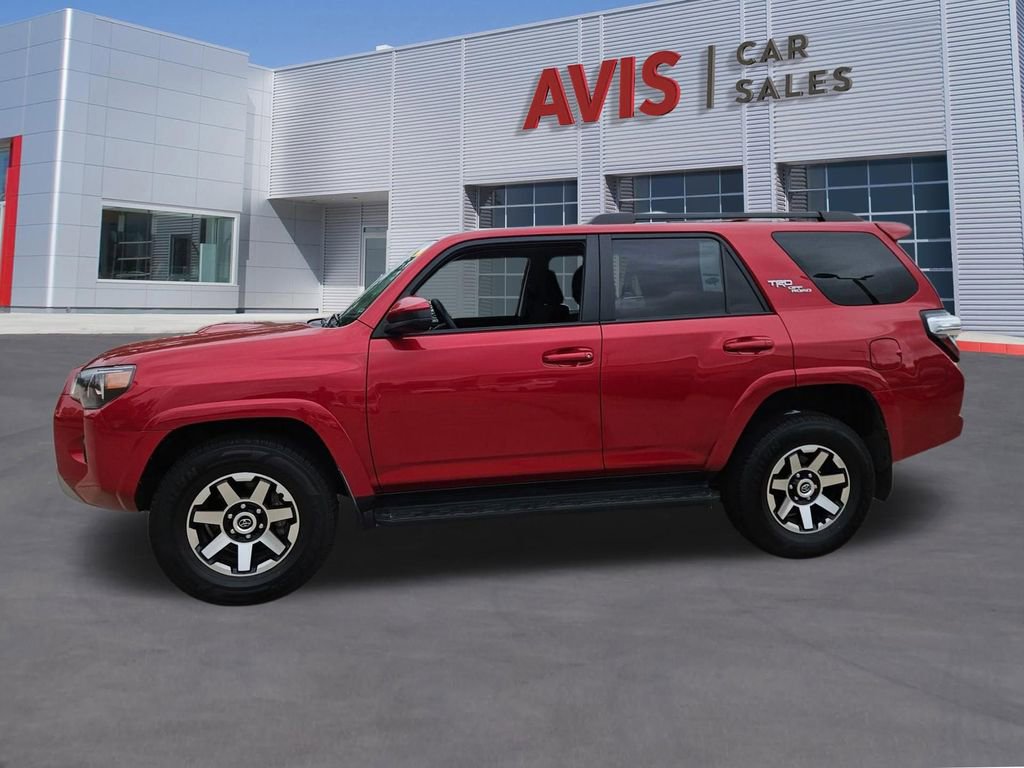 Used 2024 Toyota 4Runner TRD Off-Road AWD/4WD image 2