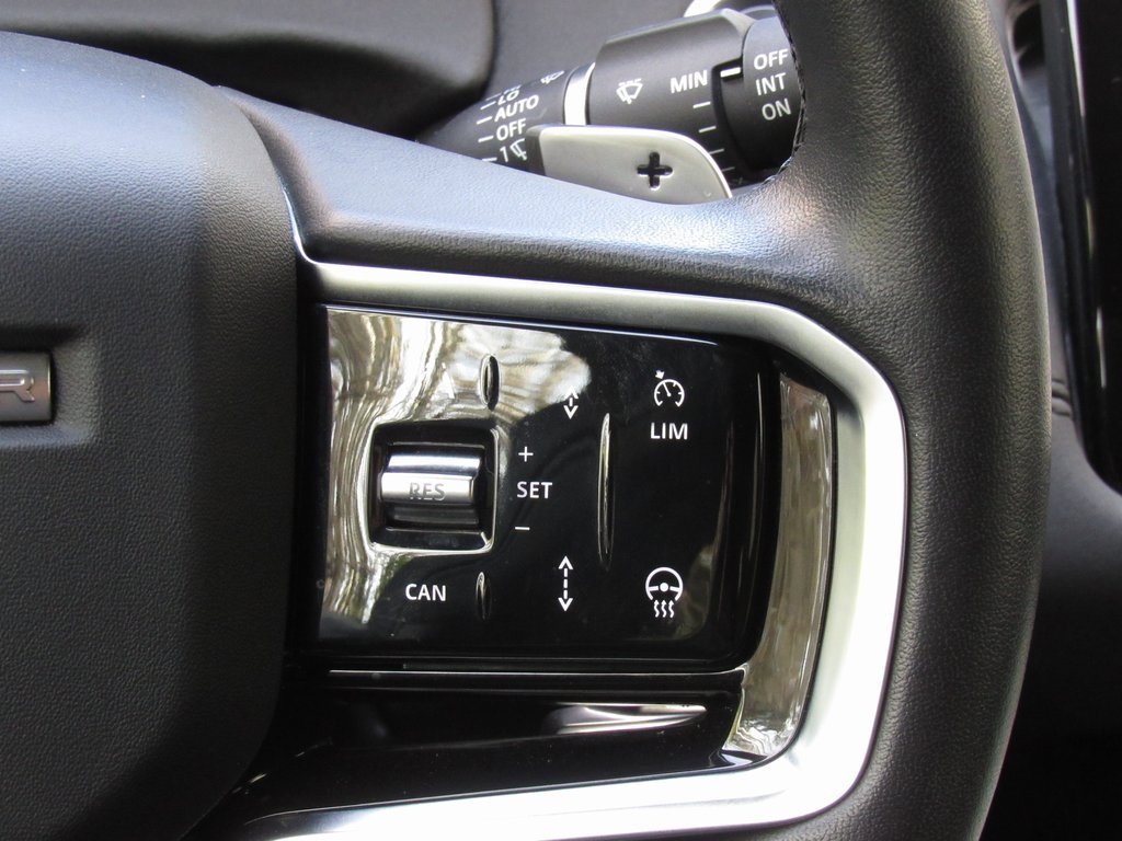 Used 2023 Land Rover Range Rover Evoque R-Dynamic SE image 26