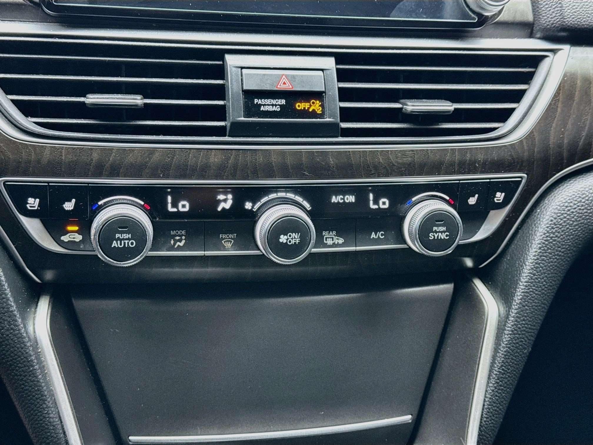 Used 2021 Honda Accord Touring image 12