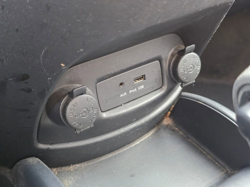 Used 2010 Kia Soul + w/ Audio Pkg image 33