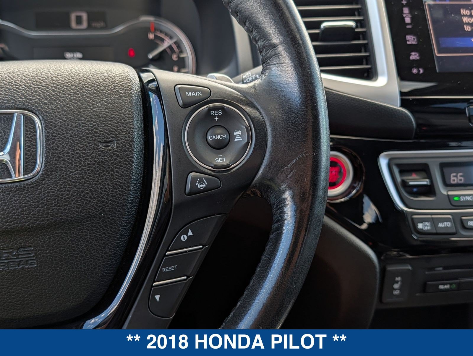 Used 2018 Honda Pilot Touring image 29