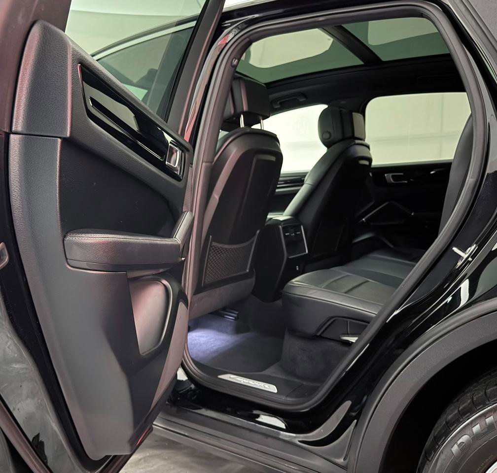 Used 2019 Porsche Cayenne AWD/4WD image 21
