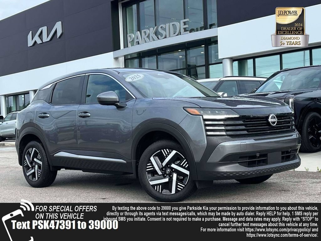 Used 2025 Nissan Kicks SV FWD image 1