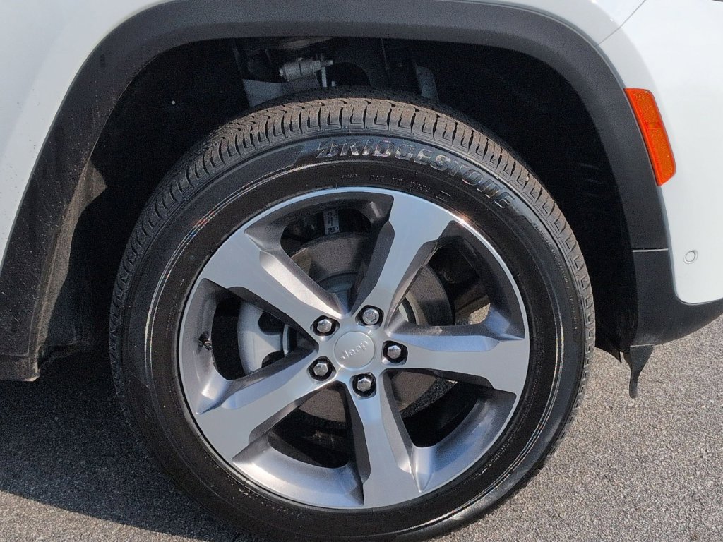 New 2026 Jeep Grand Cherokee Limited w/ Luxury Tech Group II AWD/4WD image 9