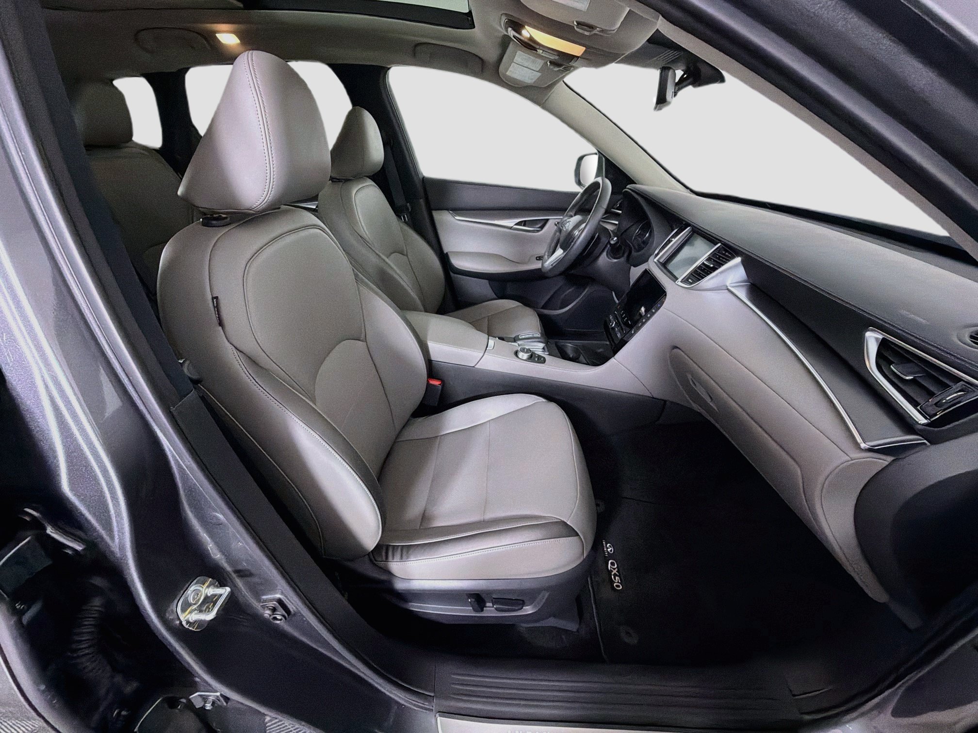 Used 2023 INFINITI QX50 Luxe AWD/4WD image 33