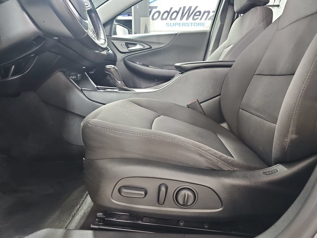 Used 2020 Chevrolet Malibu RS FWD image 33