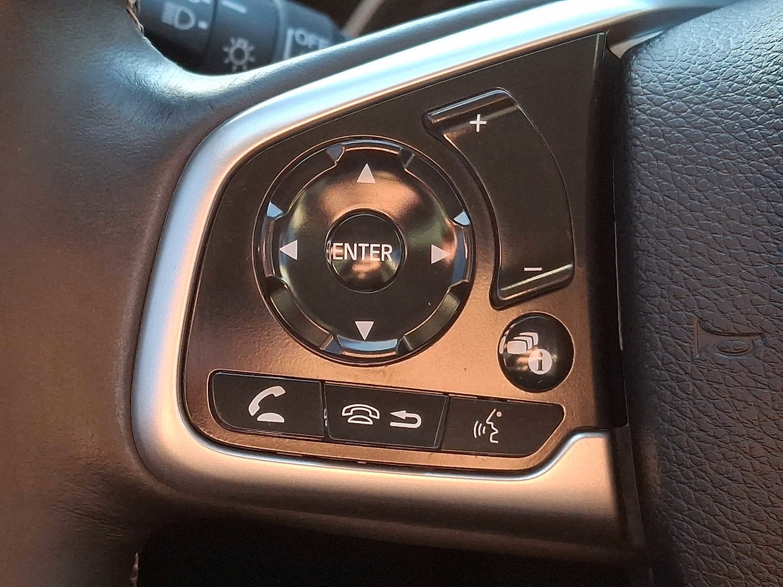 Used 2019 Honda Civic EX image 18