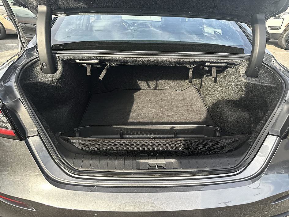 Certified 2023 Nissan Maxima SR w/ Sport Mat Group FWD image 15