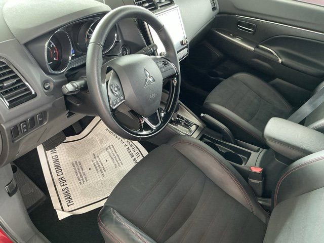 Used 2025 Mitsubishi Outlander Sport SE image 15