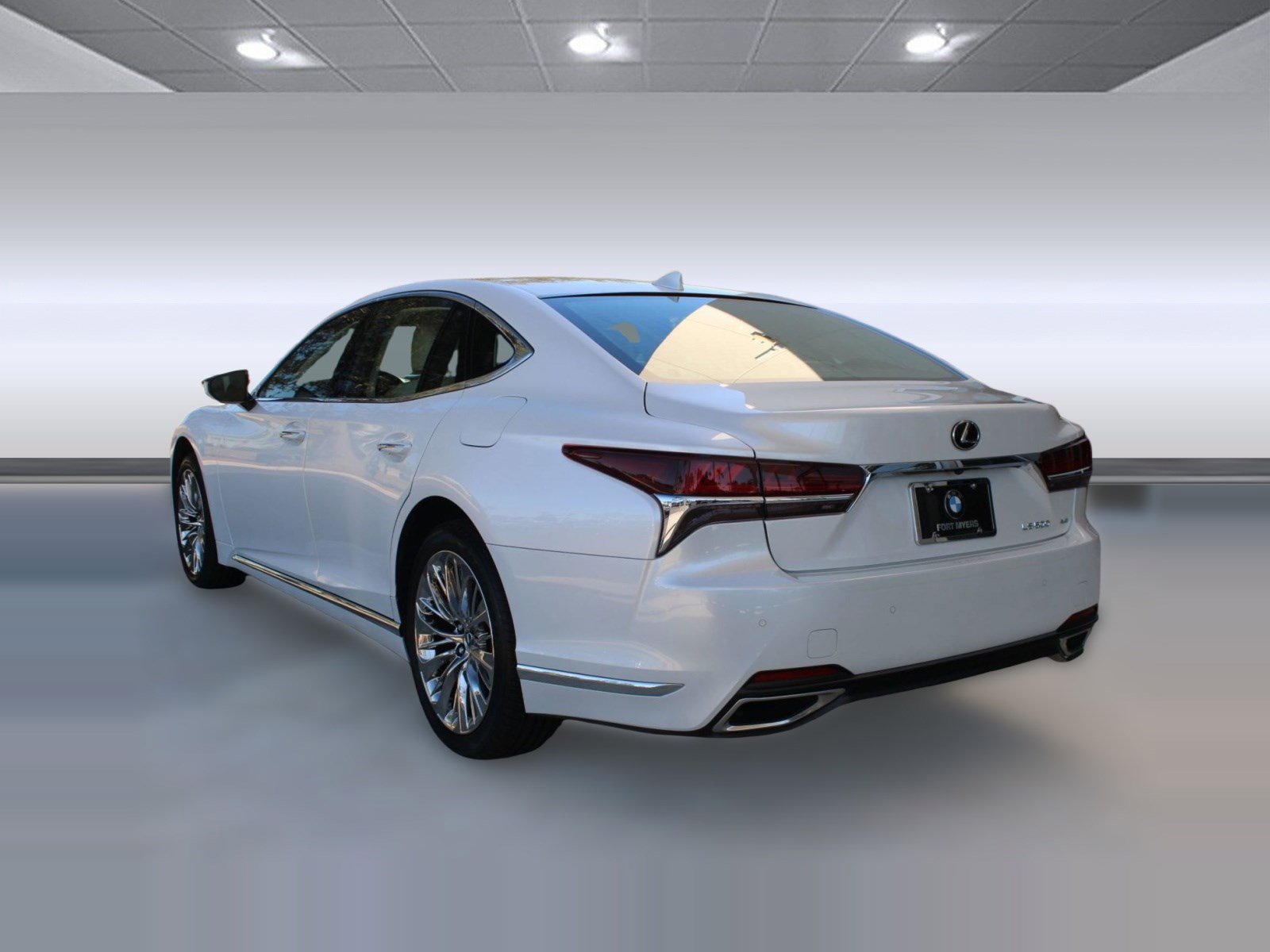 Used 2018 Lexus LS 500 AWD w/ Luxury Package image 3