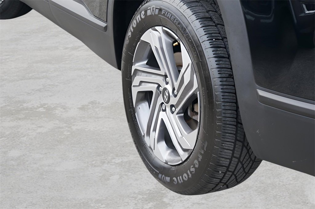 Used 2023 Hyundai Santa Fe SEL image 9