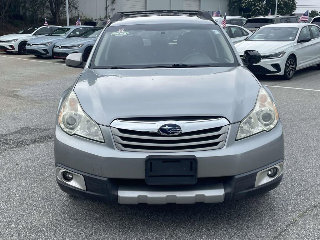 Used 2011 Subaru Outback 2.5i Limited AWD/4WD image 2