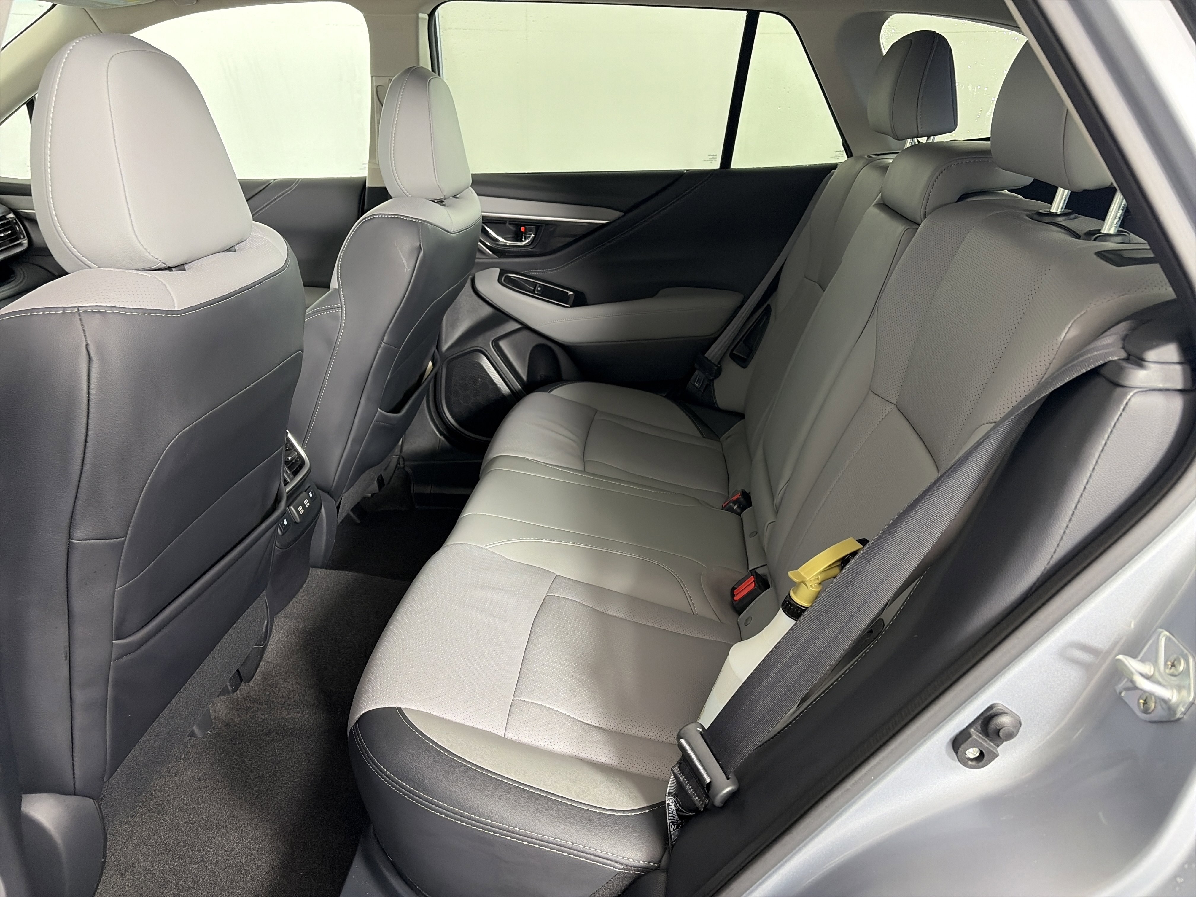 Used 2021 Subaru Outback Limited image 7