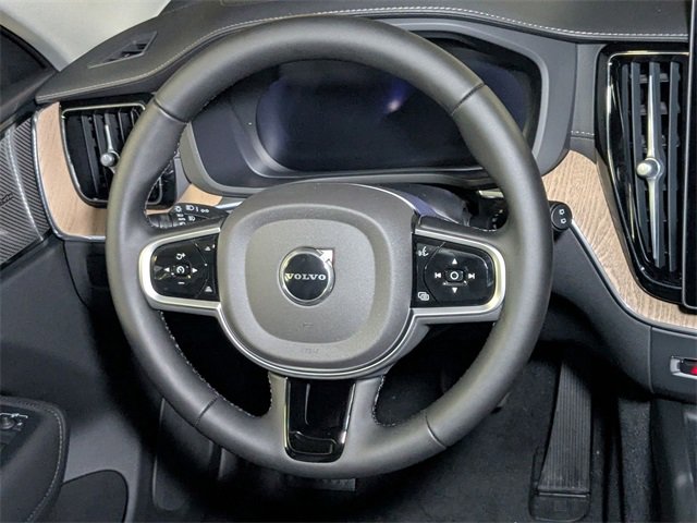 New 2026 Volvo XC60 B5 Ultra w/ Climate Package PRO image 17