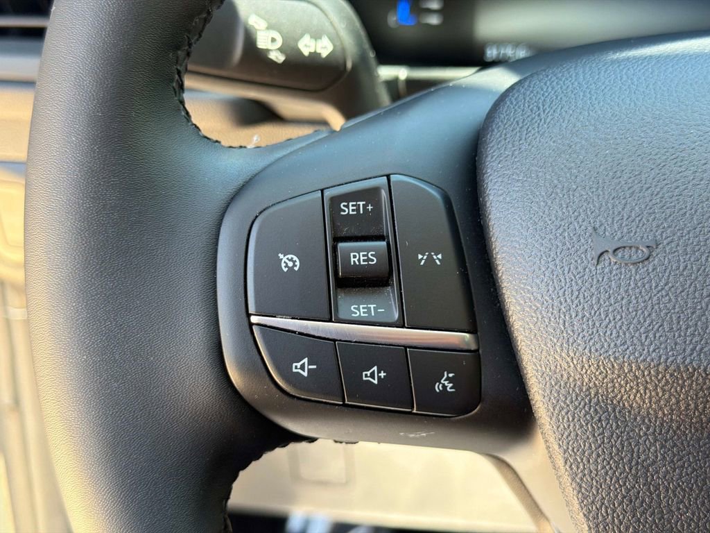Used 2023 Ford Escape Active FWD image 30