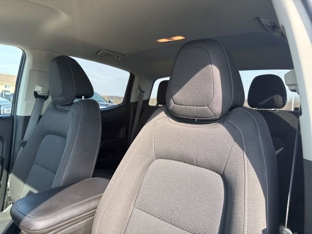 Used 2022 Chevrolet Colorado LT AWD/4WD image 17