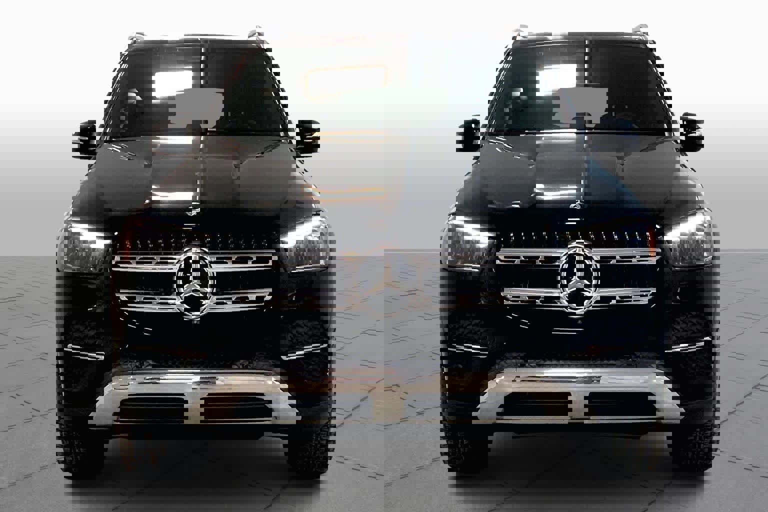 Used 2024 Mercedes-Benz GLE 350 4MATIC image 4