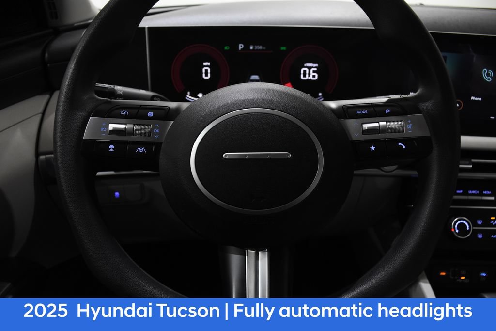 Certified 2025 Hyundai Tucson SE AWD/4WD image 11