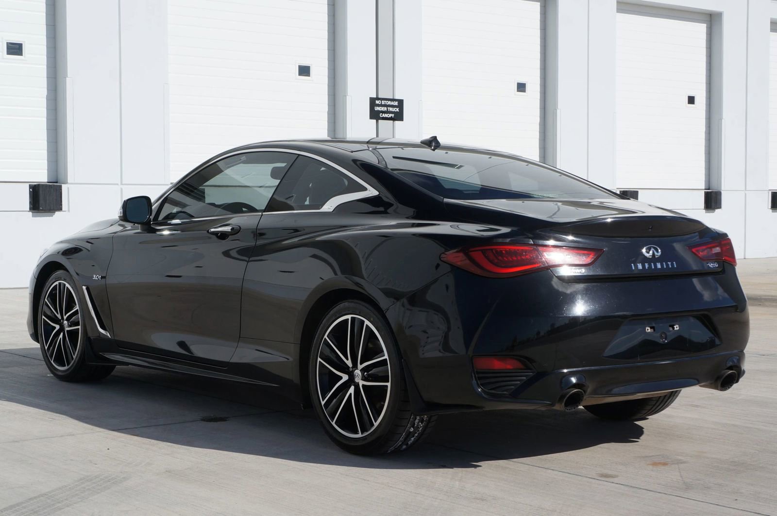 Used 2018 INFINITI Q60 3.0t Luxe w/ Sensory Package 3.0T Luxe AWD/4WD image 10