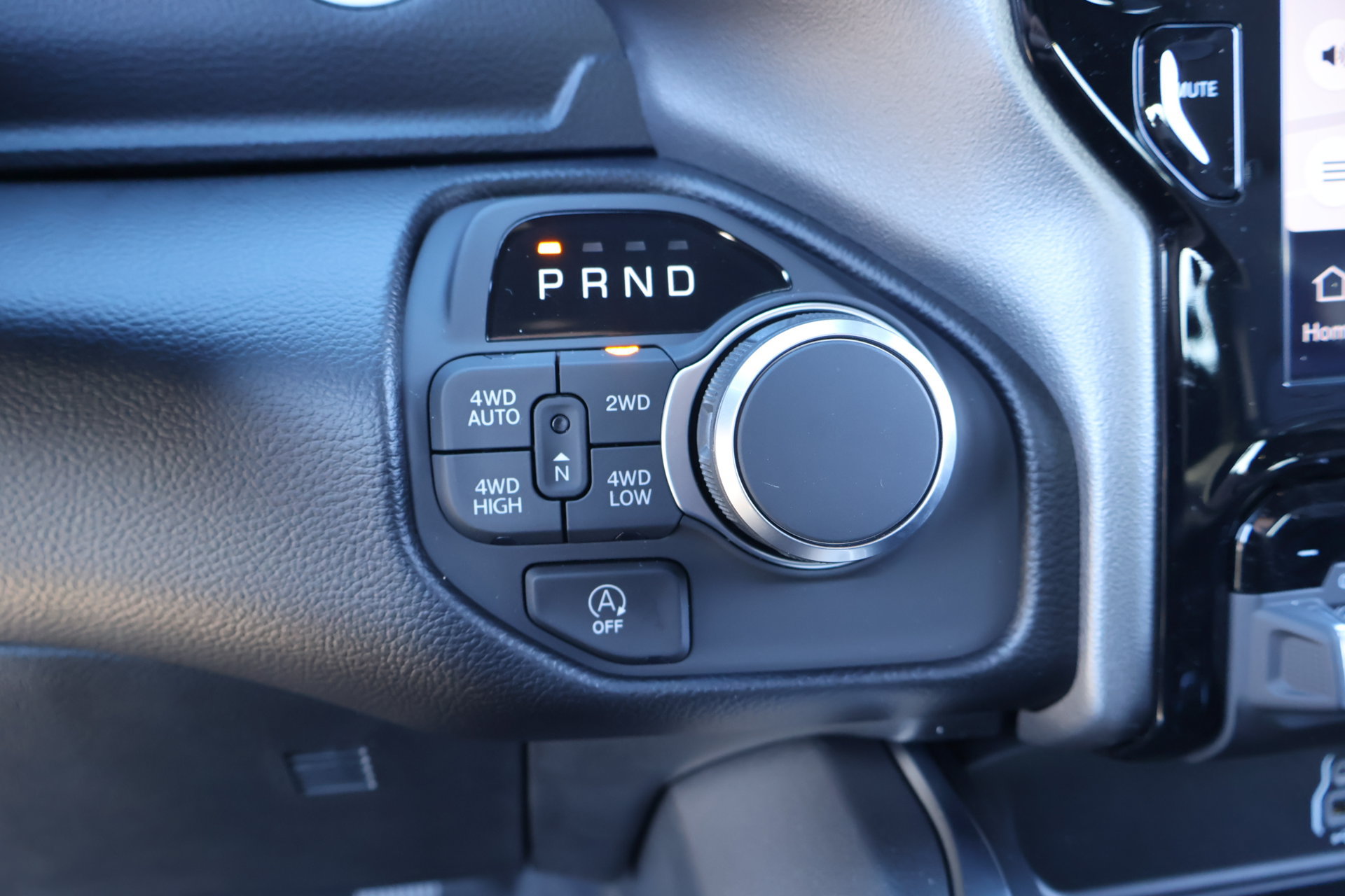New 2026 RAM 1500 Big Horn AWD/4WD image 9