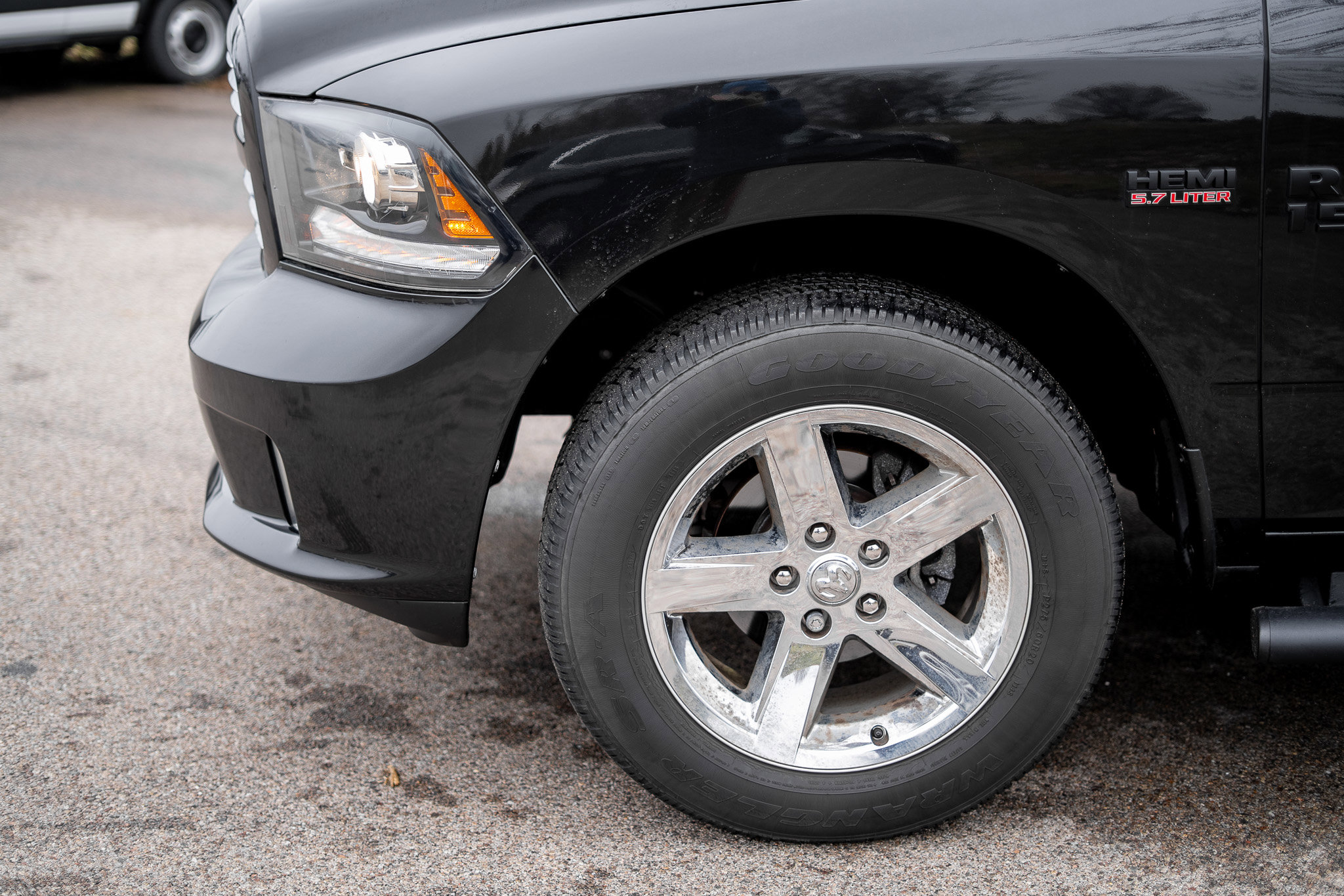 Used 2017 RAM 1500 Sport w/ Black Ram 1500 Sport Group image 10