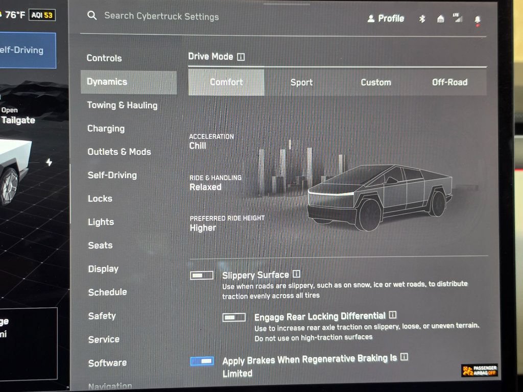 Used 2024 Tesla Cybertruck AWD Crew Cab image 35
