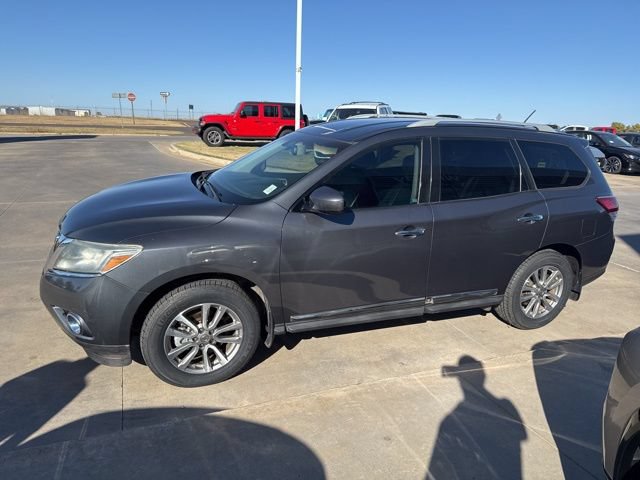 Used 2013 Nissan Pathfinder SL w/ Trailer Tow Pkg FWD image 5