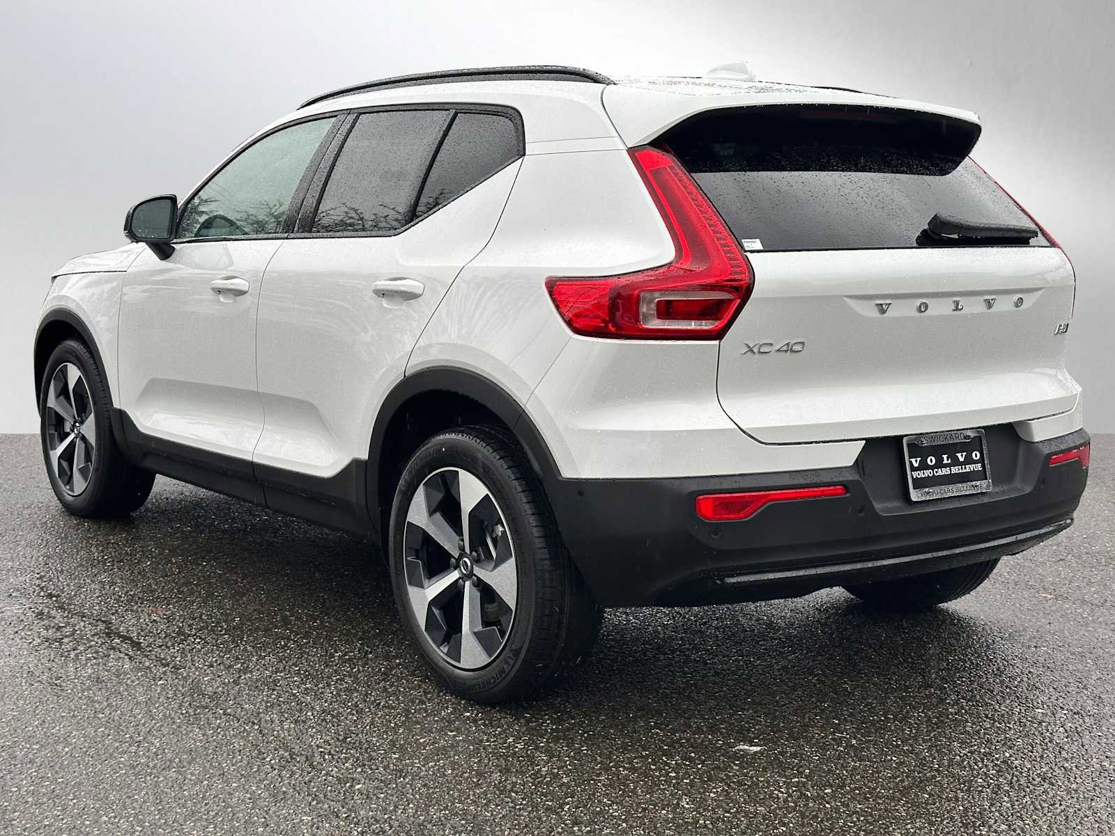 New 2026 Volvo XC40 B5 Plus w/ Protection Package Premier image 5