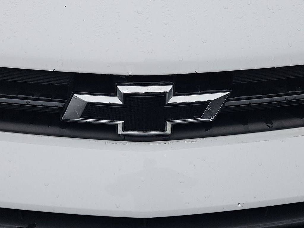 Used 2020 Chevrolet Trax LT w/ Sun & Sound Package FWD image 22