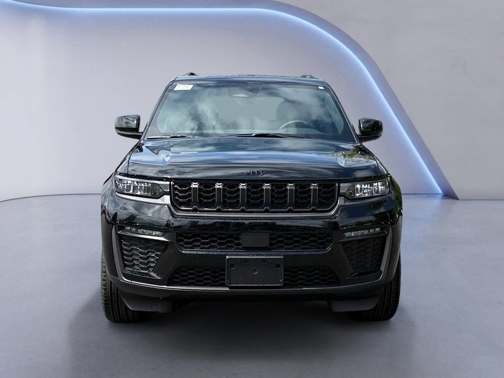 New 2026 Jeep Grand Cherokee Limited w/ Limited Altitude Package AWD/4WD image 8
