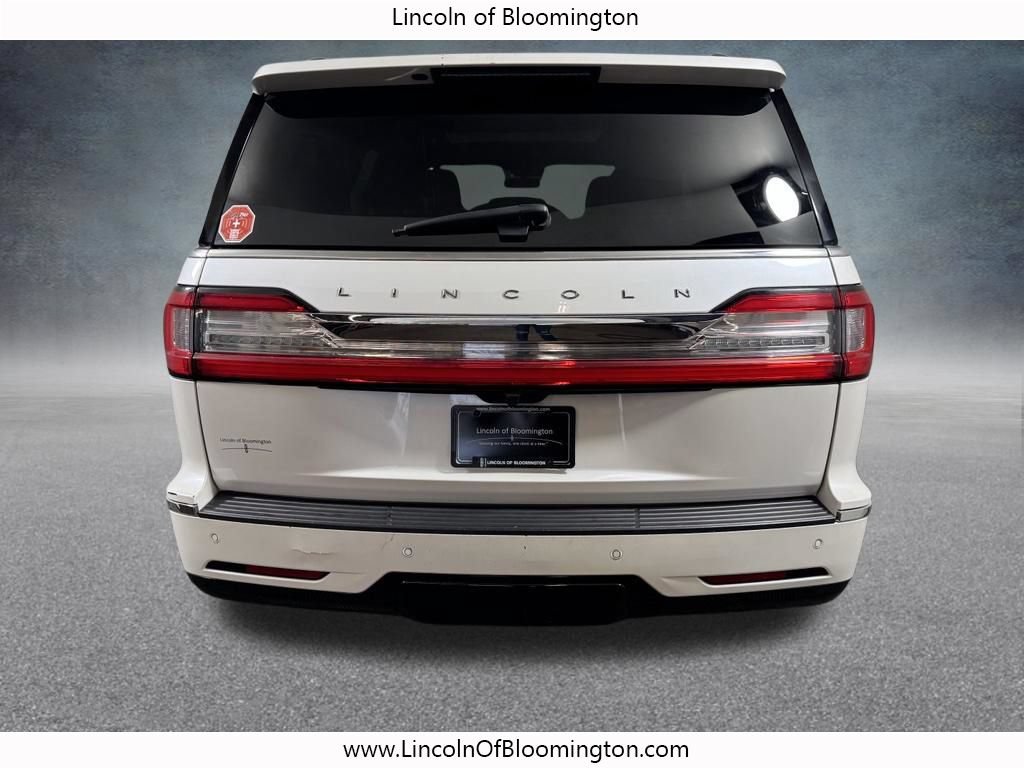 Certified 2019 Lincoln Navigator Reserve AWD/4WD image 5