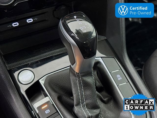 Certified 2024 Volkswagen Taos SE image 18