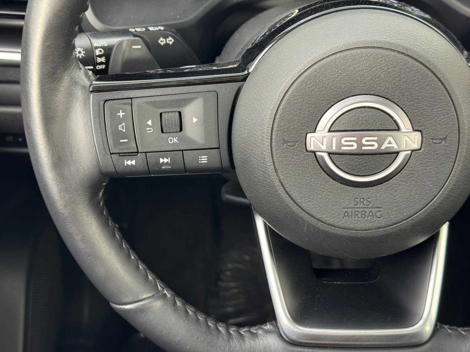 Used 2022 Nissan Rogue SV w/ SV Premium Package FWD image 20