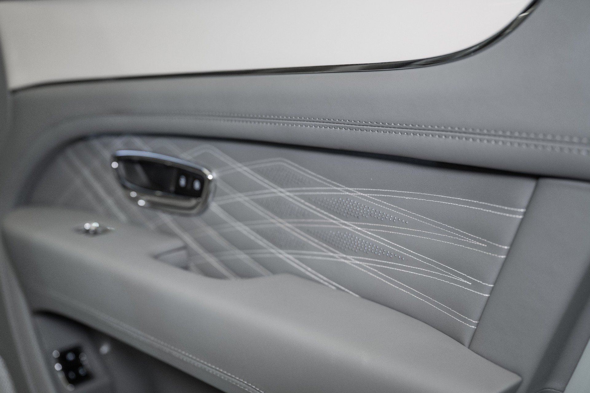 New 2025 Bentley Bentayga Extended Wheelbase image 59