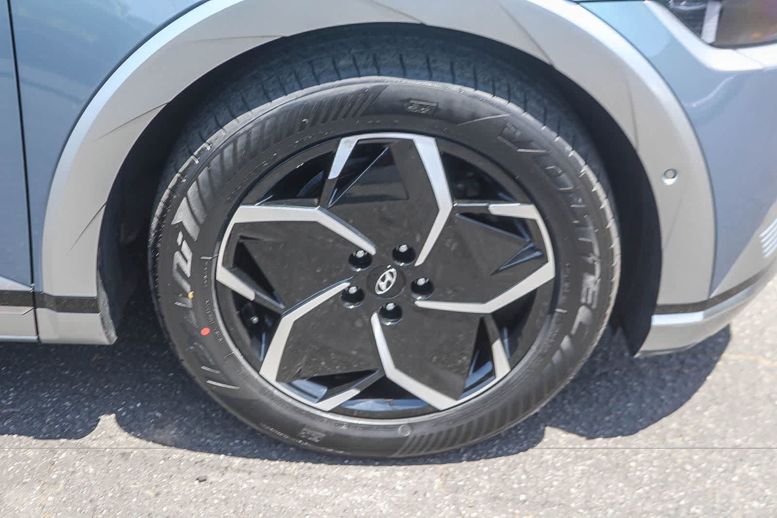 Certified 2023 Hyundai Ioniq 5 Limited RWD image 12