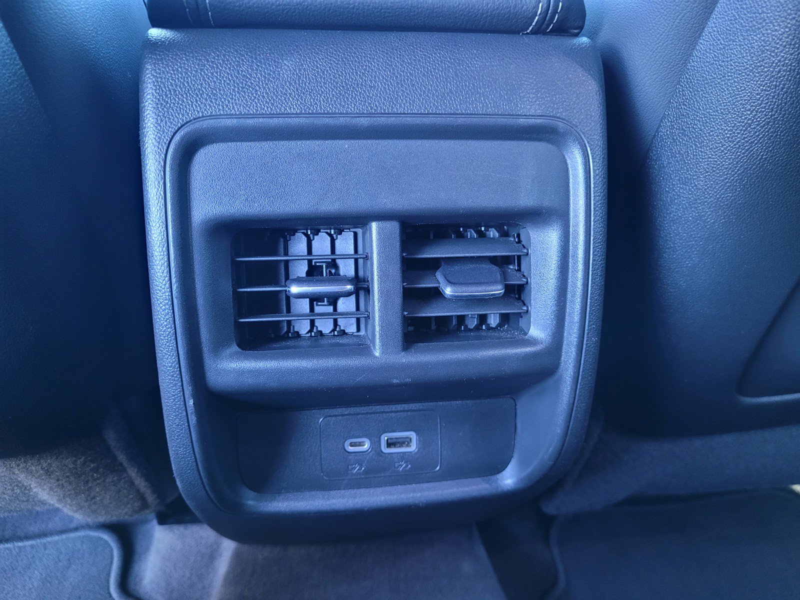 Certified 2024 Cadillac XT4 Premium Luxury image 12